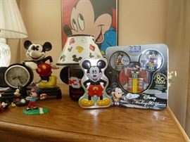 Mickey and Minnie Mouse - Disney