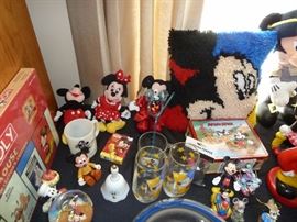 Mickey and Minnie Mouse - Disney