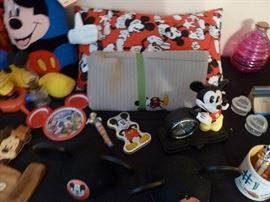 Mickey and Minnie Mouse - Disney