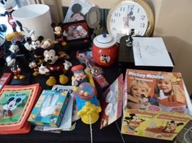 Mickey and Minnie Mouse - Disney