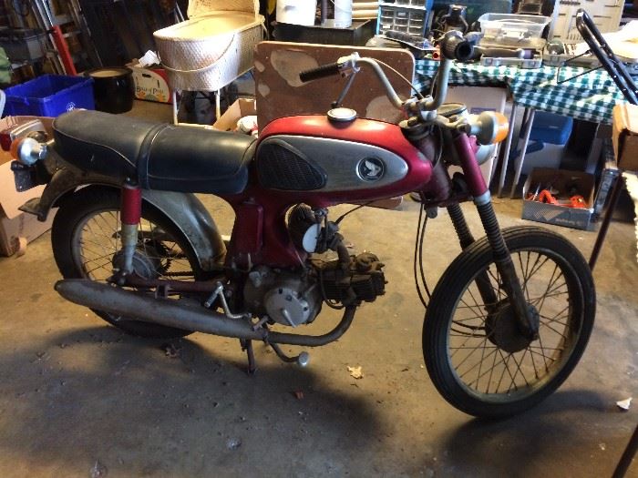 #106 Honda 1960 motorcycle as is $800