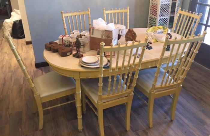 Vintage dinning table with two extensions