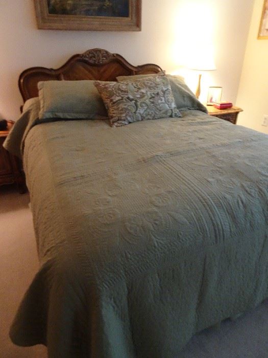 Stanley Queen Size Bed with Mattress & Boxspring 