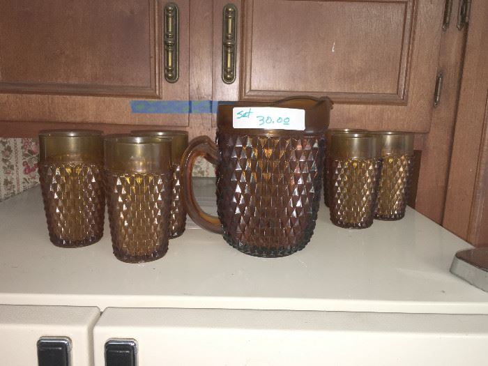 Gold Ripple Style Pitcher and Glasses
