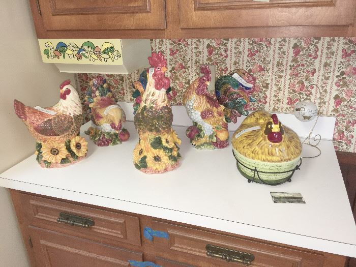 Roosters Decorative and Kitchen Items