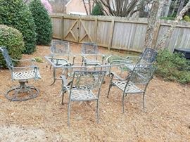 aluminum patio set.  Needs painting and top for table