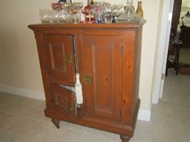 Oak ice box