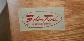 Fashion Trends by Johnson-Carper 4pc. Bedroom Set: Double Bed w/Sealy Mattress, Night Stand, 5 Drawer Chest, 6 Drawer Dresser w/Mirror