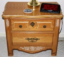Stanley 3 Drawer Dresser w/Matching Night Stand