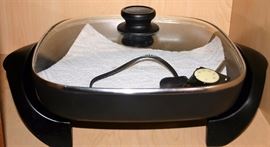 Black & Decker Electric Frying Pan