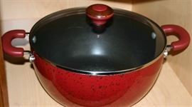 Paula Dean 5 1/2 qt. Pot