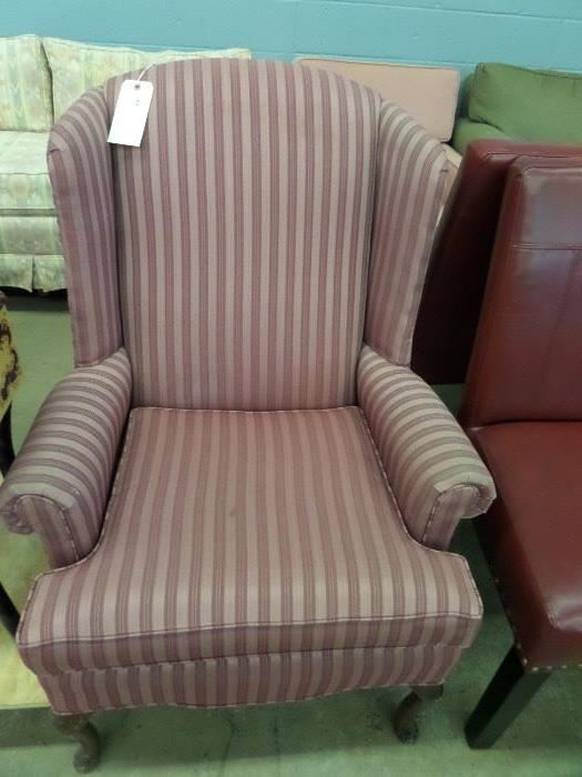 SET OF 2 WING BACK CHAIRS