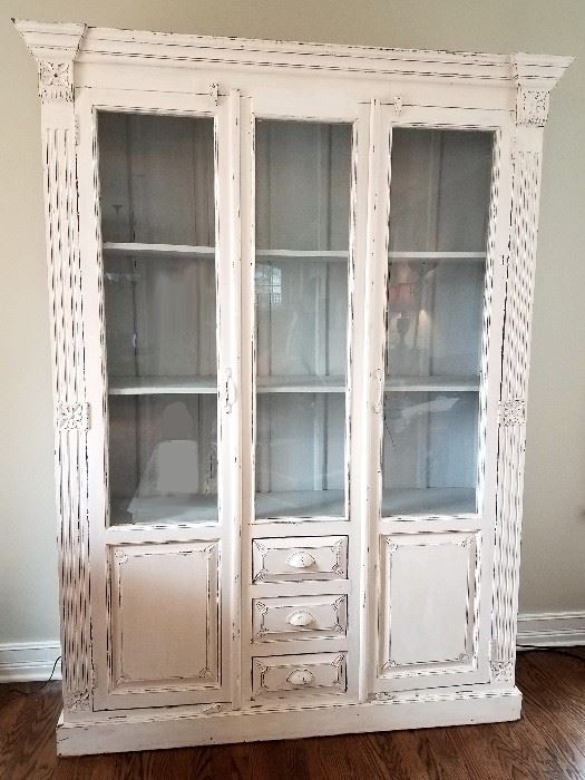 White curio cabinet