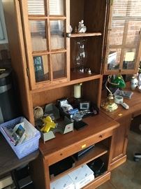 Nice office shelves and cabinet