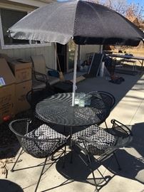 Take advantage of this great weather and this cute patio set