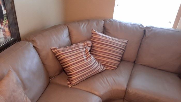 Natuzzi Italian Leather Sectional - Excellent condition, like new, barely used.