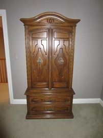 Armoir $125 OBO
