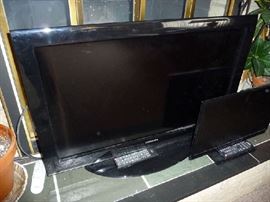 FLATSCREEN TV