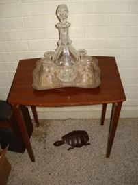 Mahogany table, wine decanter w/glasses, carved turtle