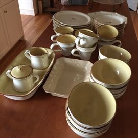 VIETRI Pottery - Fiori Di Bosco