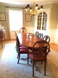 Mahogany Pedestal Dining Room Table with Antique Hepplewhite Chairs