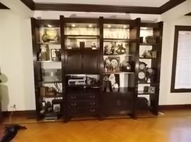 WELLINGTON HALL ENTERTAINMENT CENTER