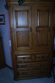 Thomasville Bedroom Furniture - great storage!