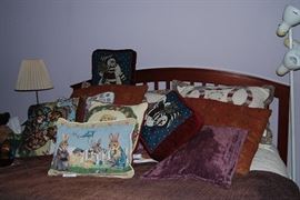 Queen Bed with Headboard and matching nightstand - Thomasville