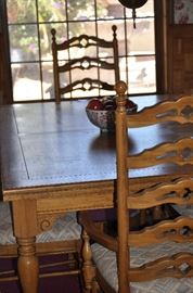 Thomasville formal dining set with 6 chairs