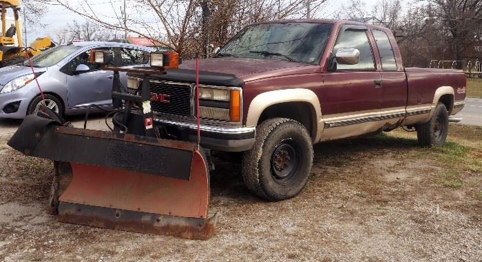 1993 GMC Sierra Pickup Truck, VIN # 1GTHK39F6PE559250, 4WD, V8, with 8'2" Poly-V Snow Plow, In Cab Controls, Powder Coated Rims