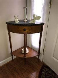 Corner Table
