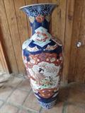 5FT IMARI VASE