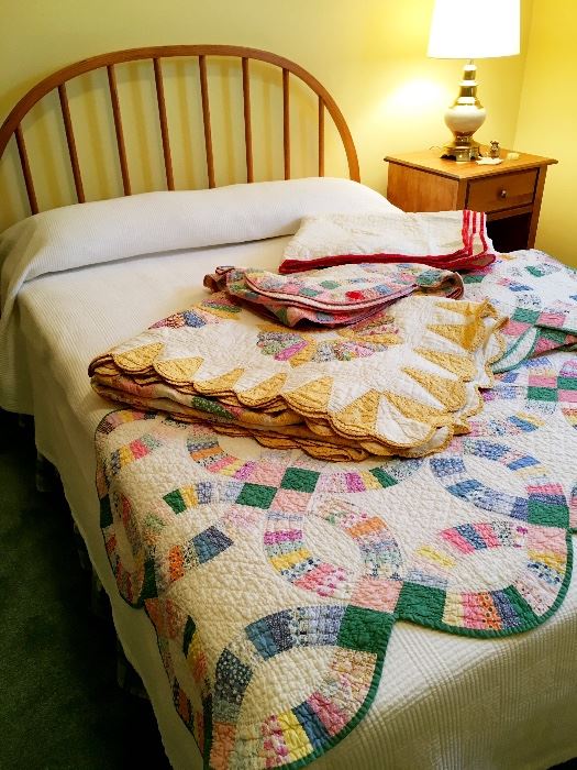 Quilts? Yes!...And The Full Size Bedroom Set Is Adorbs Too...