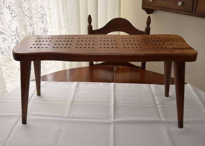 BUY IT NOW!  LOT #214, Wood Bench / Stool, $40