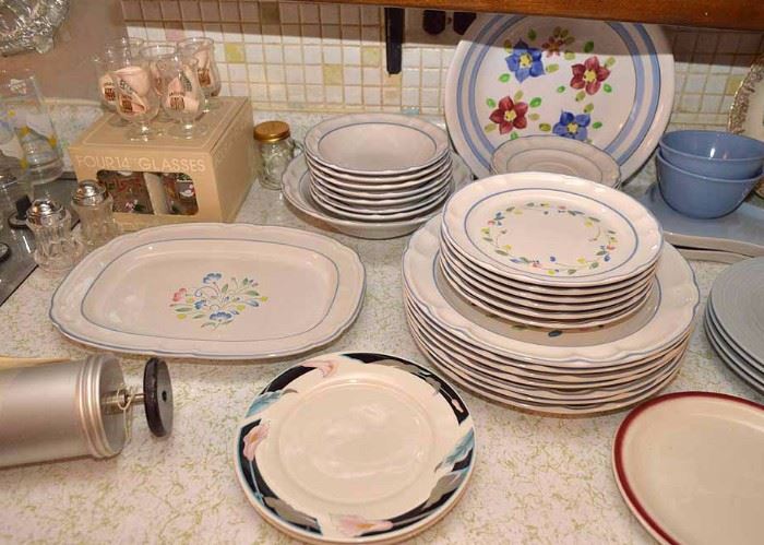 Plates, Bowls & Dishes