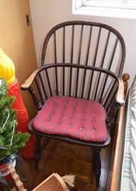 BUY IT NOW!  LOT #254, Antique Windsor Captain's Chair, $120