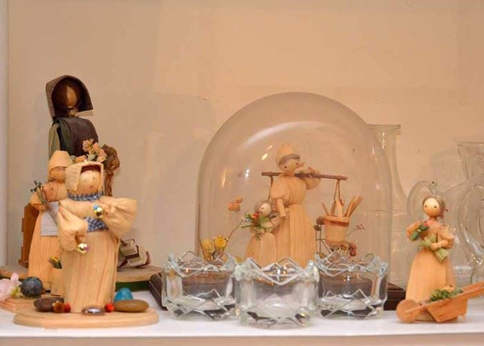 Corn Husk Figurines & Glass