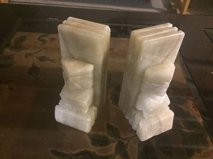 Marble bookends approximately 8 inches tall $20 set * Buy it now PAYPAL