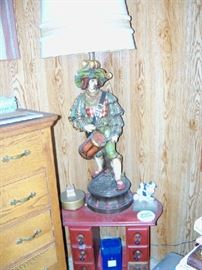 OLD STATUE LAMP