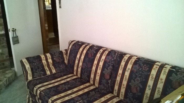 Fantastic mid century modern couch with flared arms. Clean and fresh to use as is!