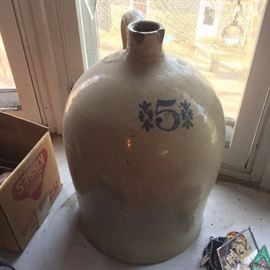 Huge antique stoneware jug with salt glaze (5 gallon?)