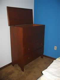 1770-1800 New England Blanket Chest - Pine