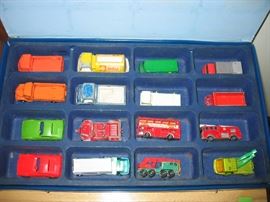Matchbox case with 16 trucks