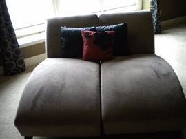 Chaise lounger