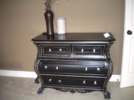 King size bedroom suite, head/foot board, night stands, dresser, with mattress