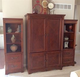 The side book shelves can be purchased with the unit or separately.