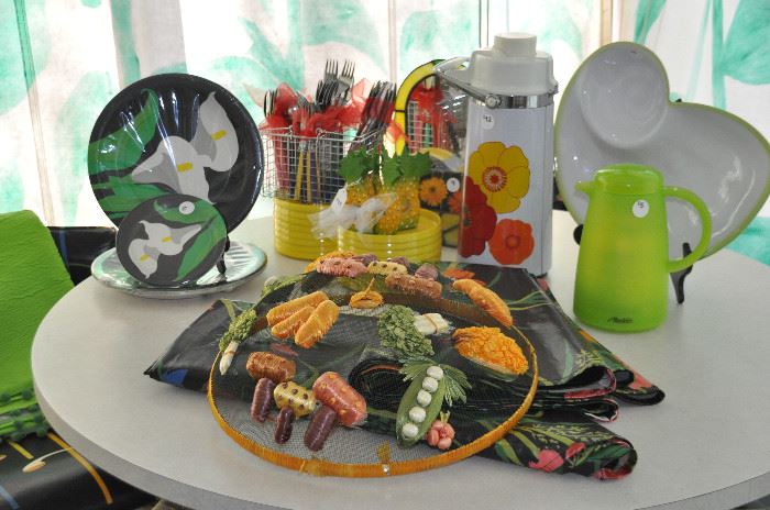 Great selection of vintage items for outdoor entertaining!