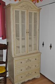 Fantastic American of Martinsville French Wardrobe chest!