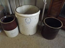 #12 White Hall Crock