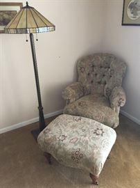 Armchair and matching ottoman/stained glass floor lamp